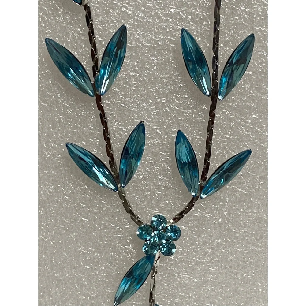 Aqua BLUE ROSE ACRYLIC CRYSTAL NECKLACE AND EARRINGS SET - Picture 2 of 4